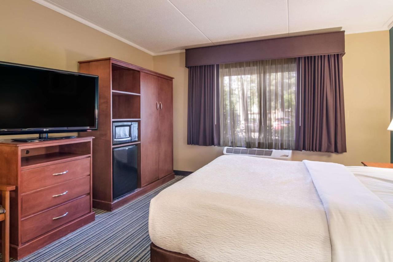 Best Western Plus Traverse City Dış mekan fotoğraf